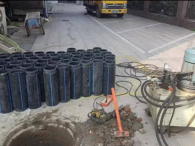 沙坡头PE置换管厂家 DN315置换管 非开挖管短管置换